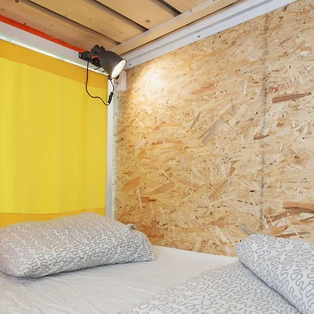 Avenue Hostel-3