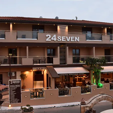 24 Seven Boutique Hotel-3