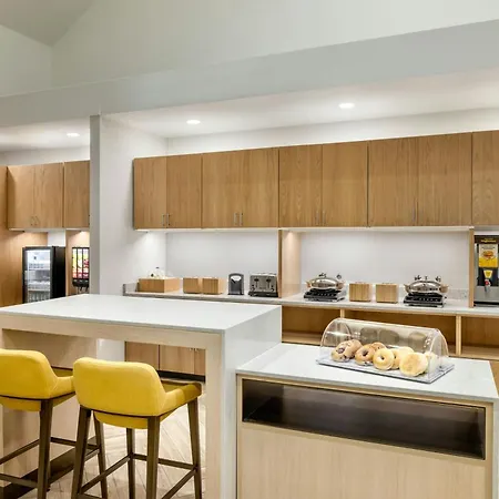 Towneplace Suites By Marriott Charlotte Loso Airport-3