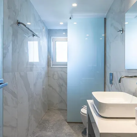 Sonia Hotel & Suites - Adults Only-3