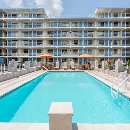 Howard Johnson By Wyndham Virginia Beach At The Beach-2