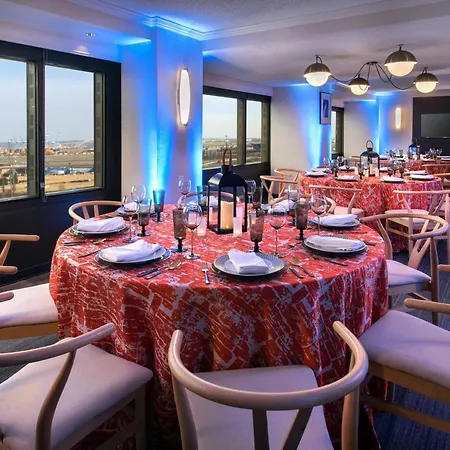 Newark Liberty International Airport Marriott-3
