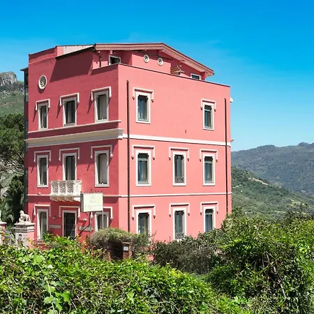 Hotel "La Pensione Svizzera"-2