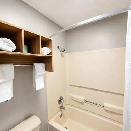 Days Inn By Wyndham Newberry South Carolina-2