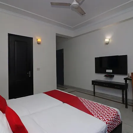 Hotel O Golden Cafe-2