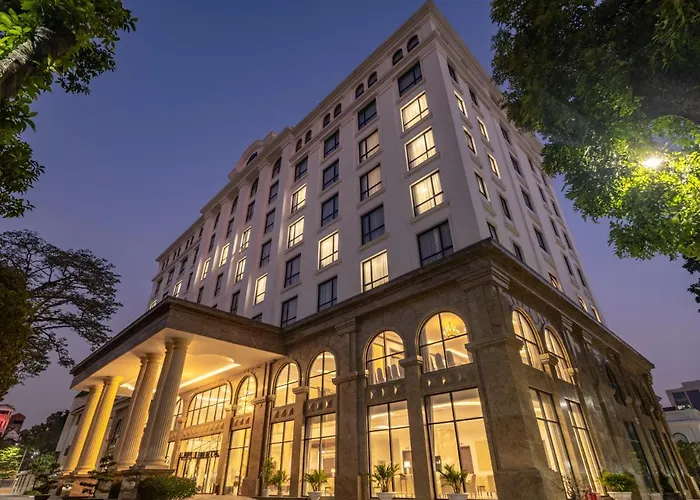 Foreign Relations Hotel