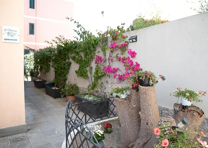 La Magnolia Rooms