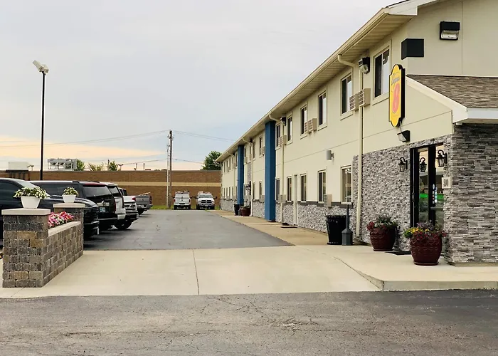 Super 8 By Wyndham Moberly Mo