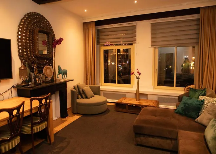 Red Light District B & B Canal View Amsterdam