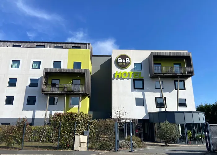 B&B HOTEL Bordeaux Est Tresses