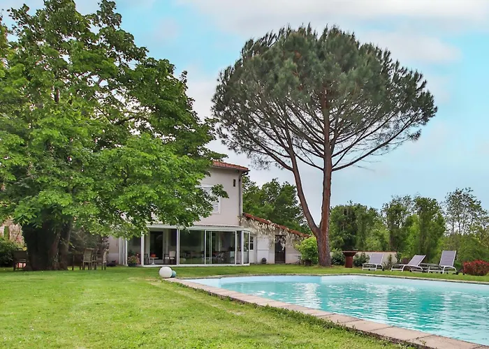 Domaine d'AROMM - Chambres d'hotes&gites - Piscine, Etangs&Animaux - Au calme Ouches