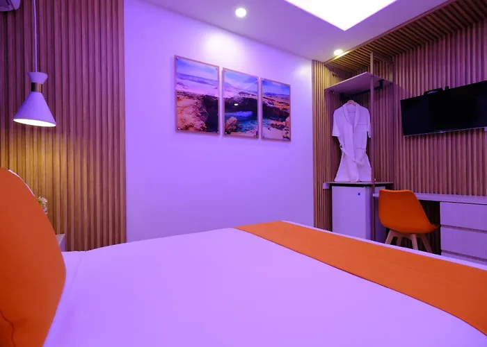 Victoria City Hotel