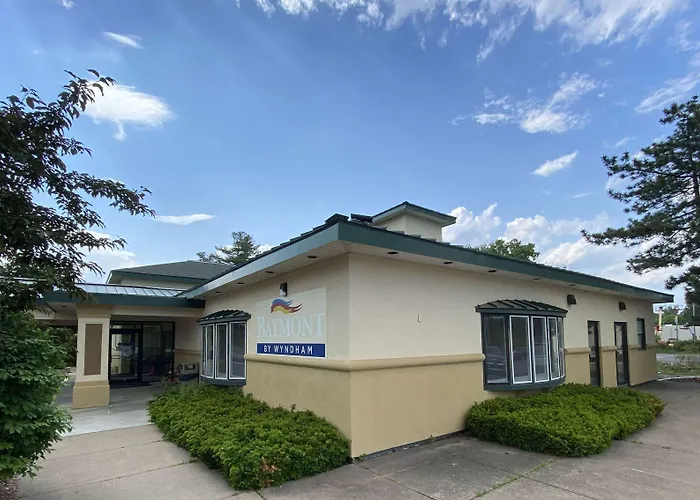 Baymont By Wyndham Latham Albany Airport Hotel