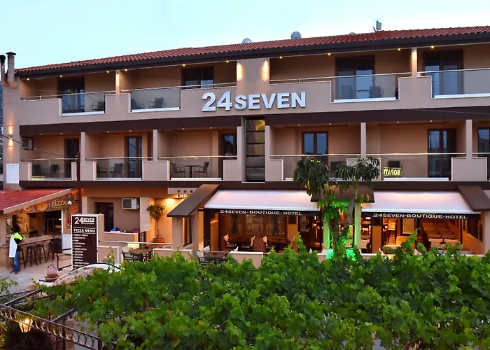 24 Seven Boutique Hotel