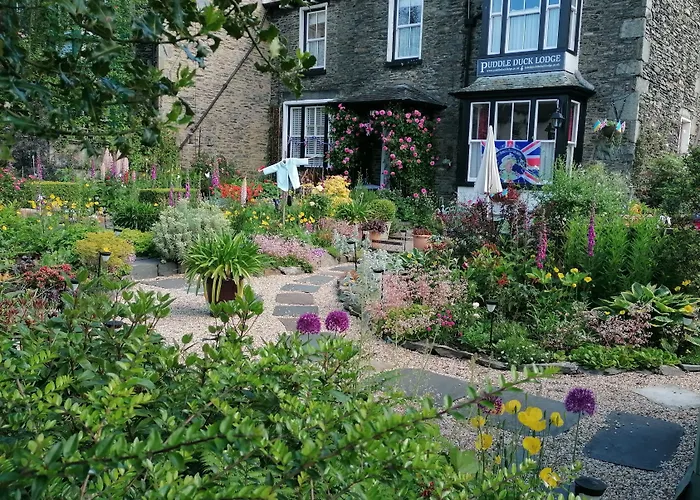 Puddle Duck Lodge - Adults Only