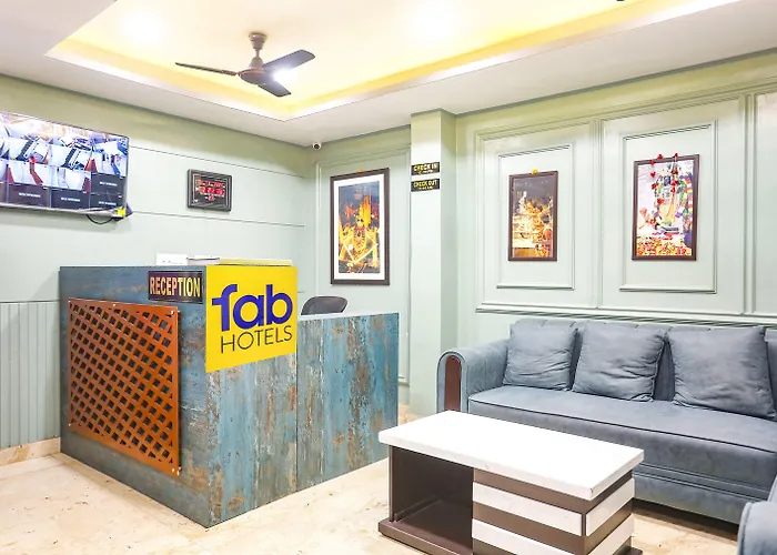 Fabhotel Hari Kunj 900 M From Kashi Vishwanath Temple - Kashi Vishwanath Temple Varanasi