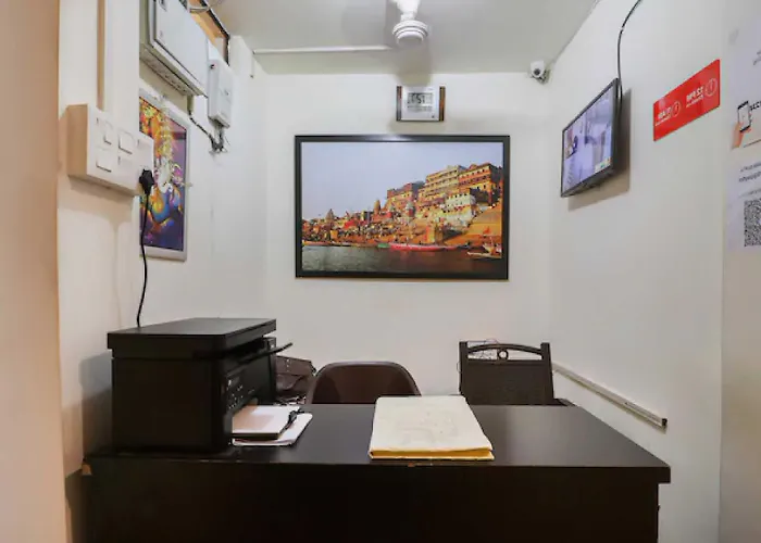 Hotel O Golden Cafe