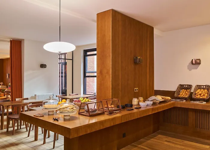 Latroupe Hotel Le Berger Saint-Gilles