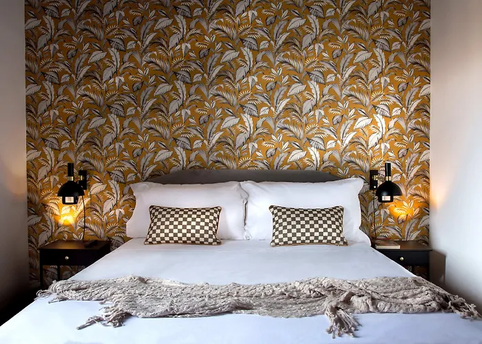 La Nova Bed And Museum