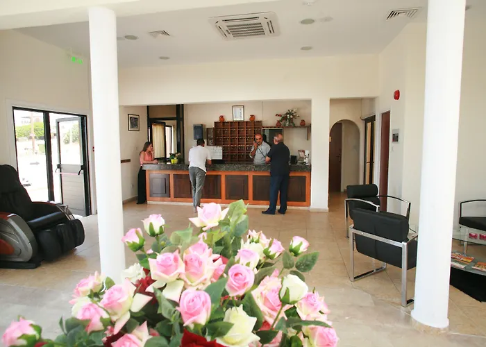 New York Plaza Hotel Apartments