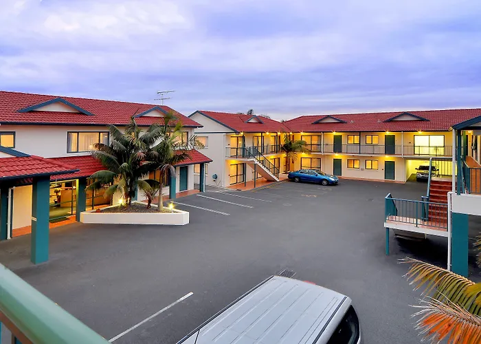 Academy At Botany Motor Inn