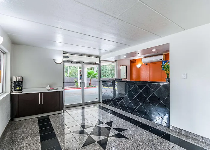 Motel 6 Cleveland