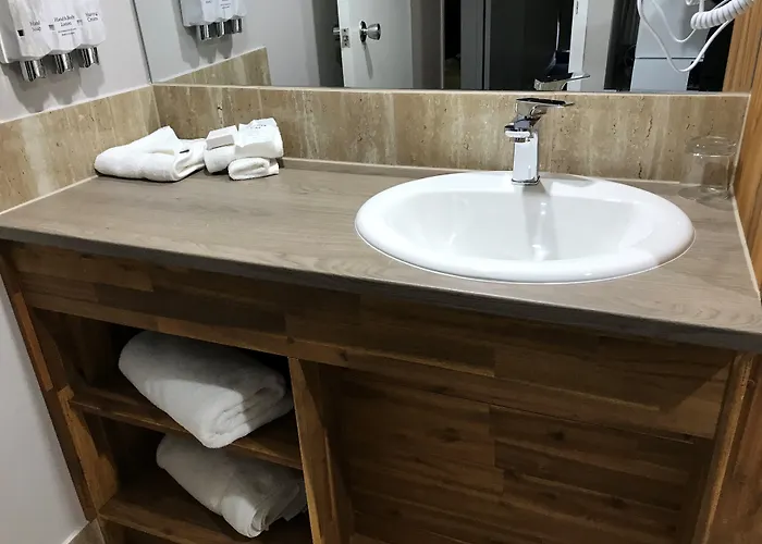 Highpoint International Hotel