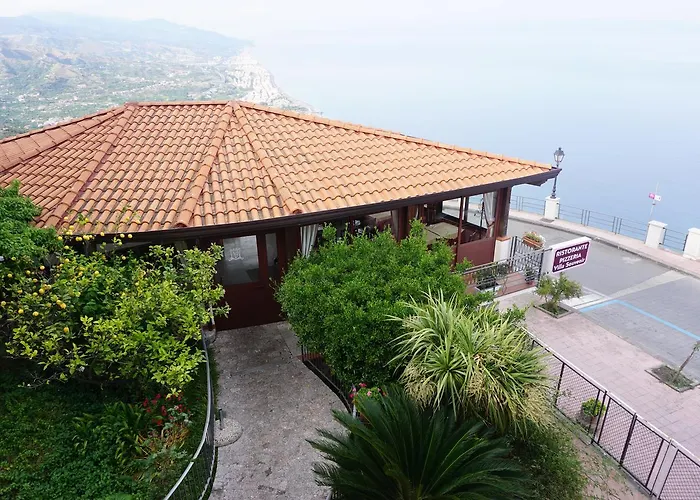 Hotel Villa Souvenir Forza dʼAgro