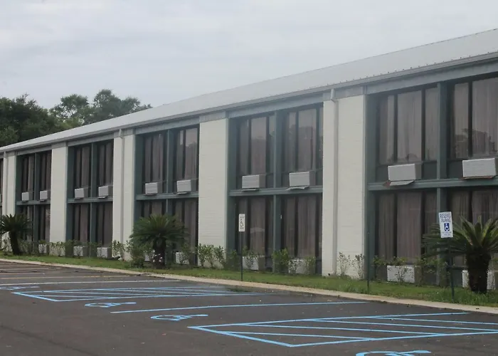 Baymont Inn & Suites By Wyndham Hammond